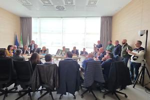 Leonardo, allarme sul futuro della Divisione Aerostrutture: “No a scelte solo finanziarie”