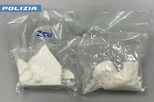 Cocaina nascosta nell’armadio, arrestato 41enne ai Tamburi