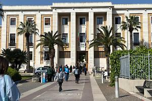 Morte di un 17enne dopo due interventi, disposta l’autopsia: 8 indagati per omicidio colposo