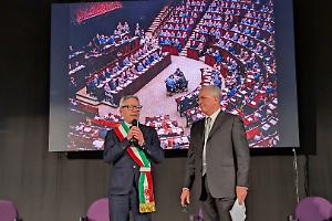 “Battesimo civico”, il sindaco ai neodiciottenni: “Siate cittadini responsabili”. Le foto