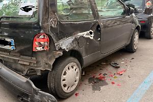 Auto danneggiate in viale Magna Grecia, ma c'è il lieto fine