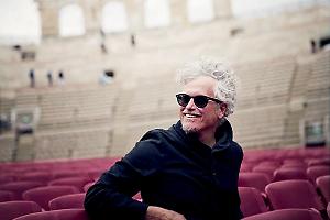 Il ritorno di Niccolò Fabi: a Bari un concerto intimo che celebra la bellezza dell’ascolto