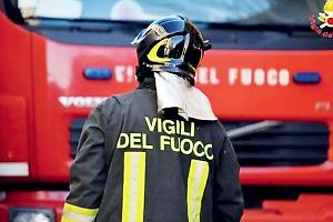 Incendio al rione Tamburi, l'avviso del Comune