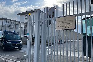 Detenuto morto in carcere, «Situazione fuori controllo a Taranto»