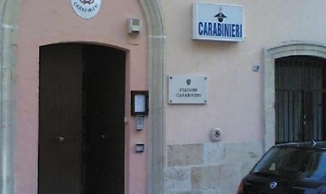 Minacce alla consigliera Galatone con un foglio nel cimitero