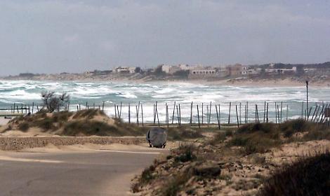 Erosione delle coste alte, 26 mln alle Province. Appello per difendere Taranto