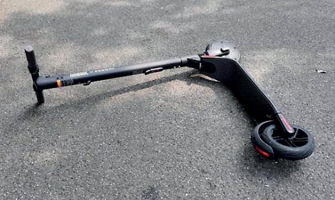 Monopattino travolto sul lungomare, 32enne ricoverato in prognosi riservata