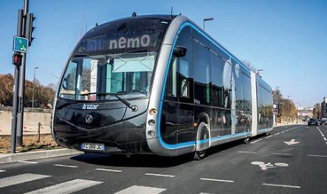 Brt, ultimi interventi per la linea rossa: lavori su via Peucetia