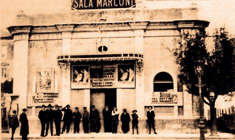 Il teatro Marconi in Piazza Garibaldi costruito nel 1906