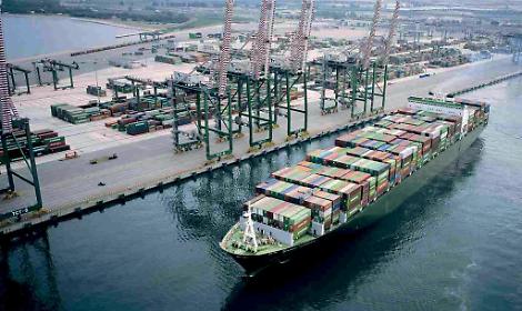 Terminal Container, Maiorano porta il caso da Salvini