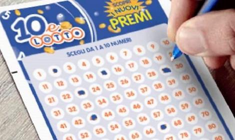 Colpo fortunato: centrata una vincita da 100.000 euro al 10eLotto. Ecco dove