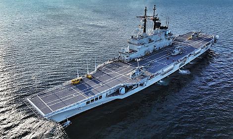 Nave Garibaldi, Bitetti alza il muro: &ldquo;No alla cessione, qui pu&ograve; nascere un grande museo nazionale&rdquo;