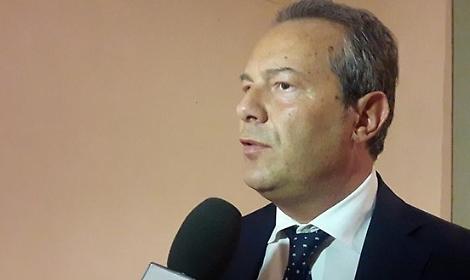 Scuola Monterisi, “Mancano i certificati di agibilità e prevenzione incendi”