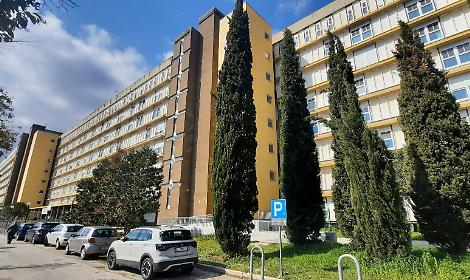 Muore dopo un intervento, 8 indagati per il decesso di un 17enne