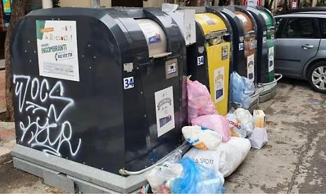 La guerra dei rifiuti: l'opposizione chiede l'intervento del Prefetto