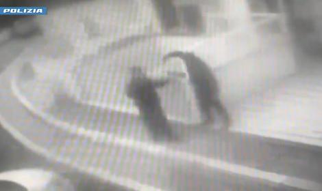 L'aggressione all'anziano a Lecce