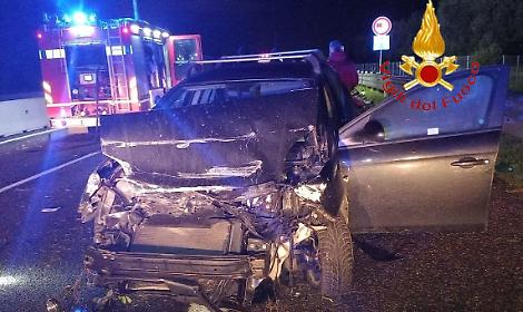 Scontro sulla A14 all&rsquo;altezza di Andria, tre persone soccorse