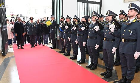 Decaro in visita al Comando regionale della Guardia di Finanza di Puglia
