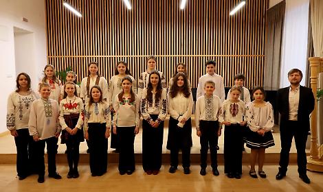 A Bari il coro ucraino dei ragazzi, concerto per la pace in Cattedrale