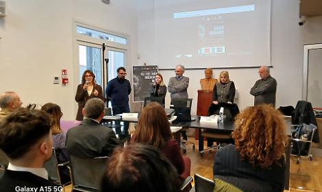 &ldquo;Gli dei non muoiono mai&rdquo;, cultura e territorio a confronto in biblioteca