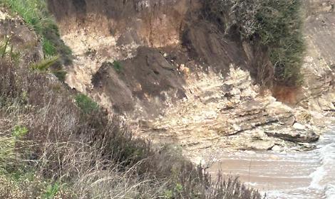 Crolla una parte della Baia del Gruccione