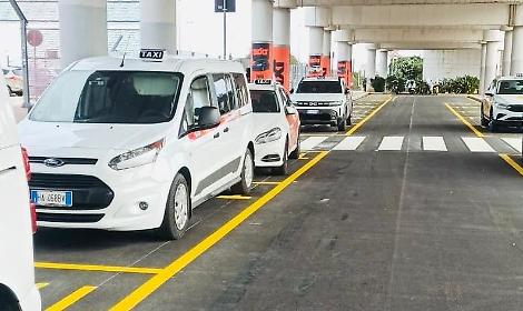 Aeroporto di Bari, pi&ugrave; spazio ai taxi: realizzati 70 nuovi stalli