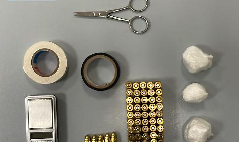 Droga e munizioni sequestrate dalla Polizia di Stato