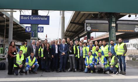 I tecnici che hanno lavorato in Stazione Centrale a Bari