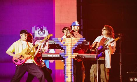 I Pinguini tattici nucleari (foto Claudia Mazza)