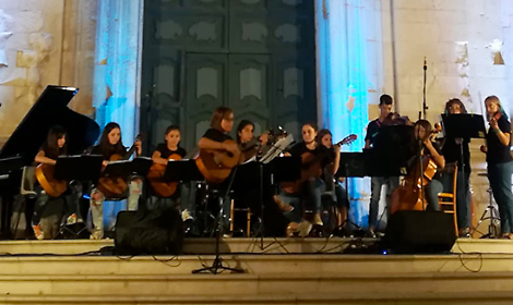 L'orchestra di chitarre &ldquo;Andr&eacute;s Segovia&rdquo; (fonte sito Guitar Artium)