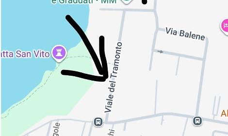 Viale del Tramonto dissestato, appello dei residenti per il rifacimento dell&rsquo;asfalto