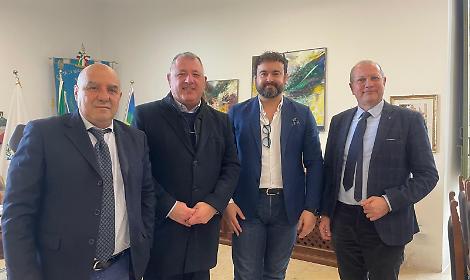 Incontro tra &ldquo;Per Taranto&rdquo; e il presidente della Provincia Palmisano