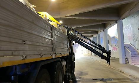 Incidente nel sottopasso di via Dante - foto di Francesco Manfuso