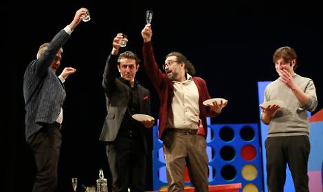 "Un sabato con gli amici": foto di scena