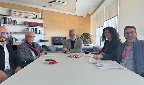 Al centro il Presidente del Consiglio regionale Toni Matarrelli