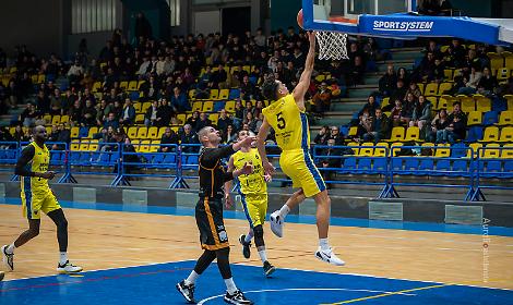 Scocca l'ora dei playoff per il basket tarantino