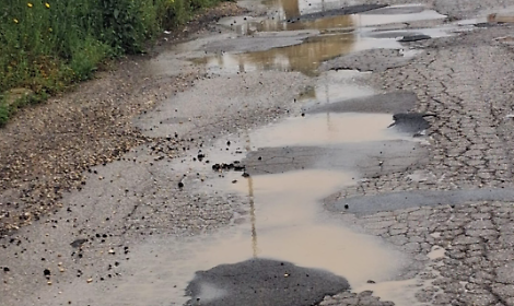 Resa incondizionata: strade dissestate, deviazioni per 4 linee bus