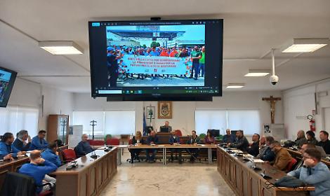 Leonardo, istituzioni e sindacati fanno fronte comune sul futuro dello stabilimento