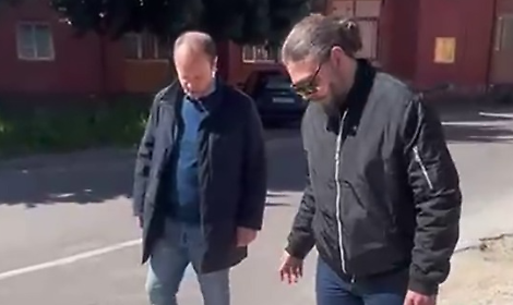 Strade dissestate a Taranto, a sin. Giampaolo Vietri