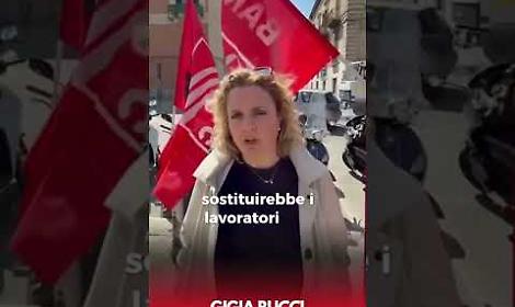 Call center Enel, la Cgil in piazza - le parole della Segretaria Gigia Bucci