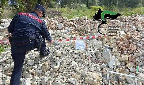 Rifiuti nelle campagne, sequestrata area da 400 metri cubi