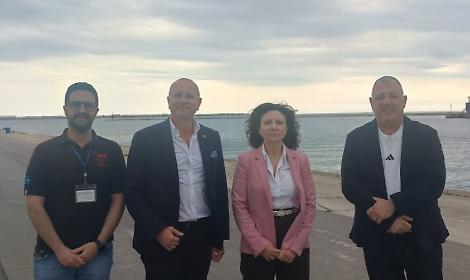 Taranto Cruise Port, confronto con &ldquo;Per Taranto&rdquo;