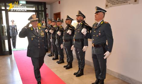 Visita del generale Geremia alla Guardia di Finanza di Lecce