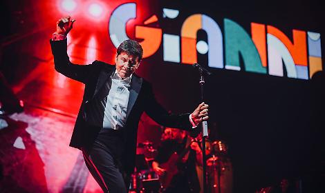 Gianni Morandi live (foto Virginia Bettoja)