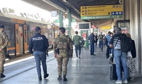 I controlli della Polizia di Stato alla Stazione centrale di Bari