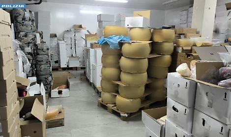 La merce sottratta ai tir svaligiati