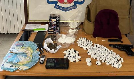 Armi, soldi e droga sequestrati dai carabinieri a Bisceglie