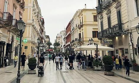 Vetrine spente e saracinesche abbassate, l&rsquo;allarme dei giovani artigiani