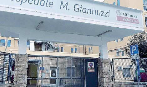 Aggressione alla guardia medica, operatore sanitario colpito e insultato