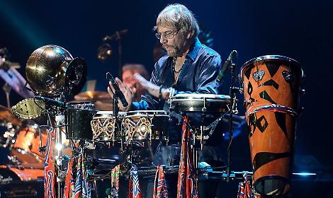 Polignano, il ritmo del Mediterraneo per il 2026: Tony Esposito accende piazza Aldo Moro